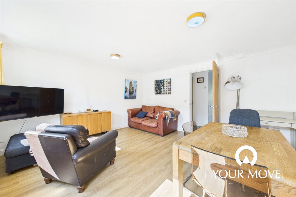 Property photo 2 of 13 Picture No. 02