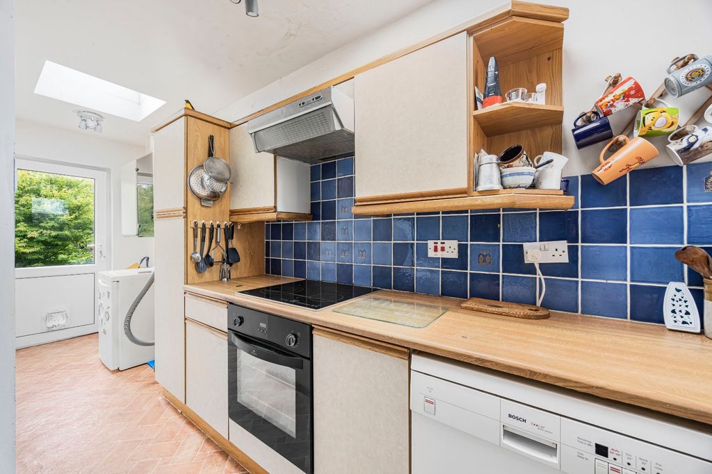 Property photo 3 of 19 Picture No. 02