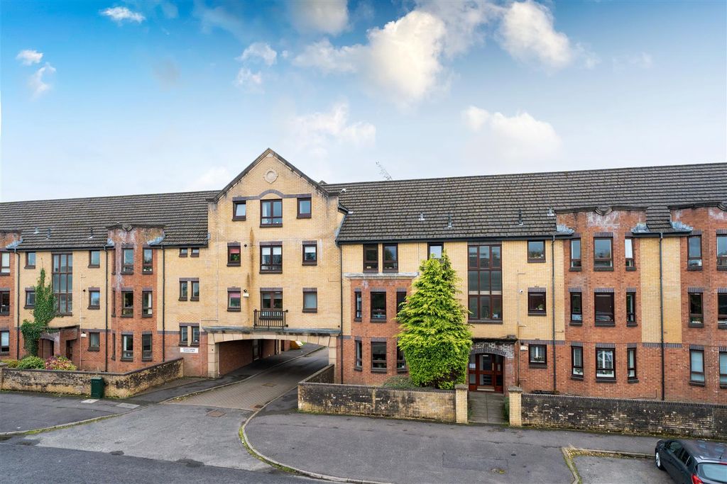 Property photo 1 of 27 83C Titwood-25.Jpg