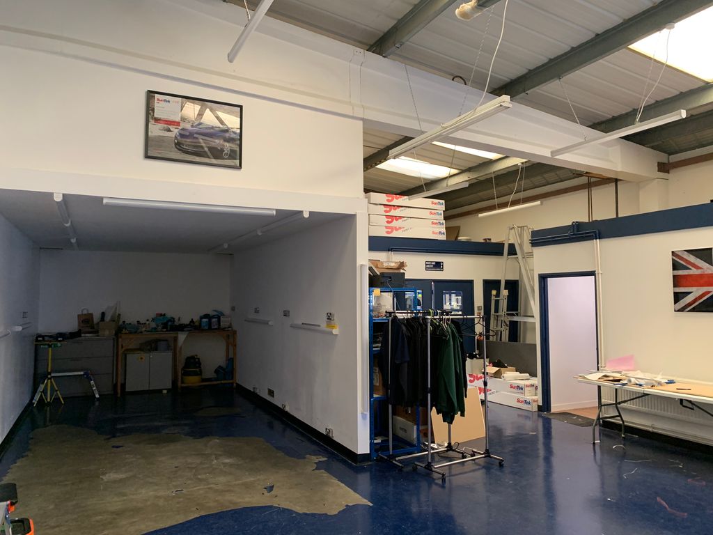 Property photo 2 of 7