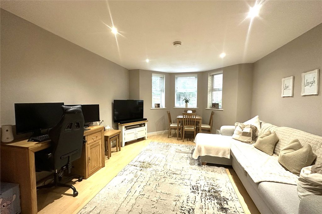 Property photo 3 of 9 Picture No. 09