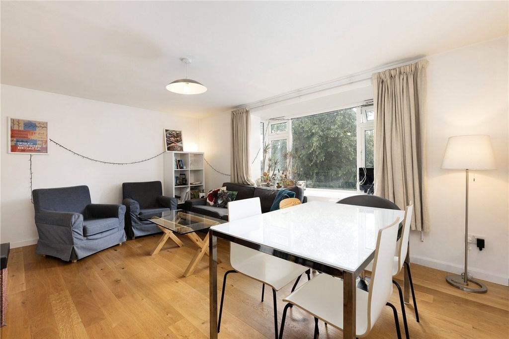 Property photo 1 of 9 Picture No. 07