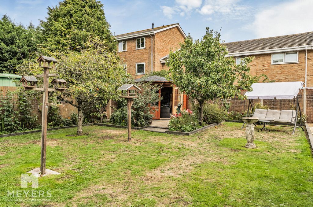 Property photo 3 of 13