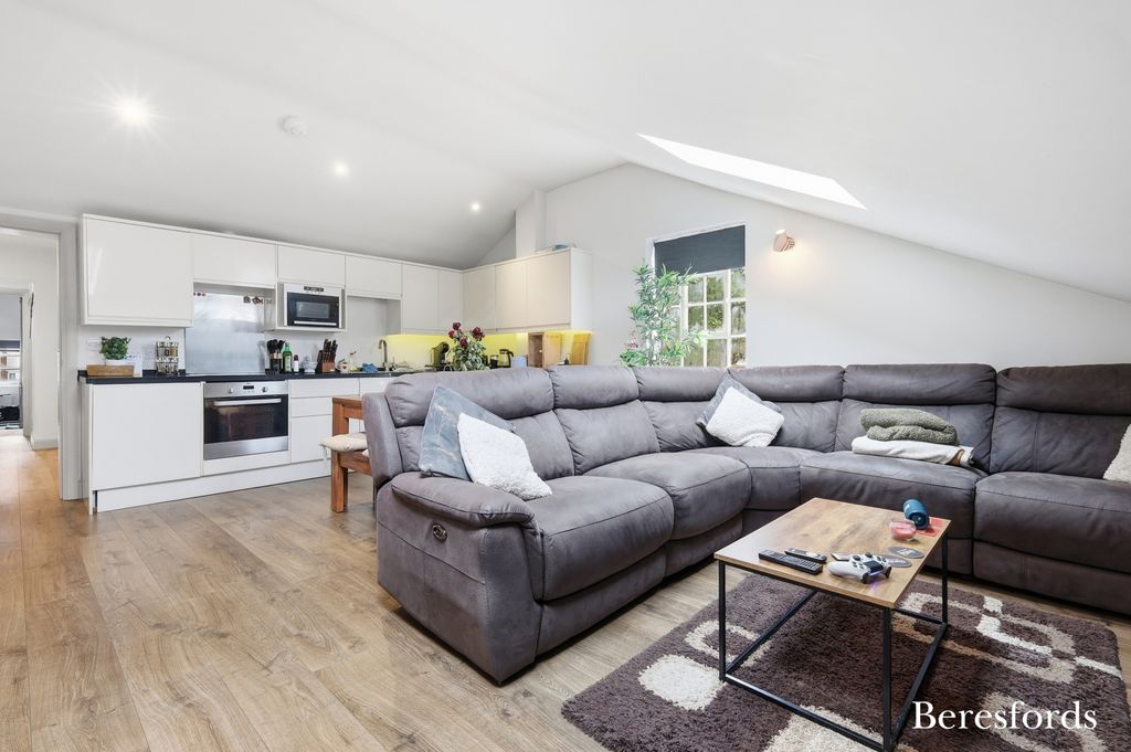 Property photo 2 of 18 Picture No. 28