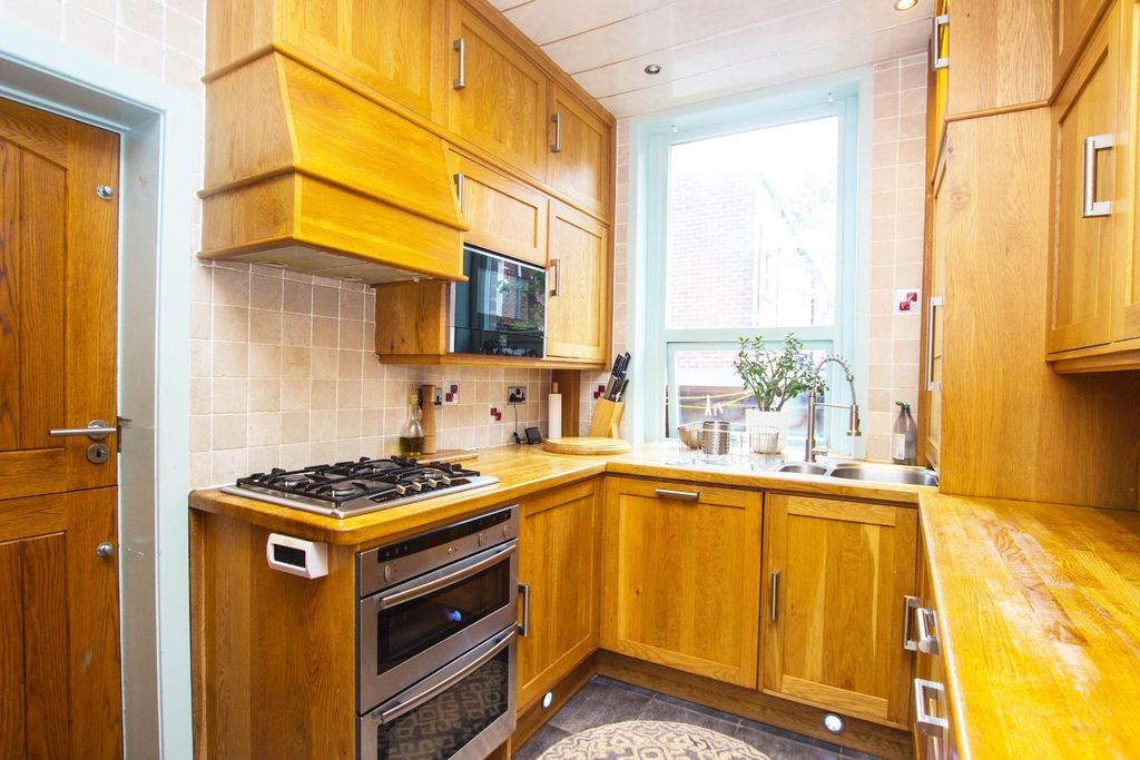 Property photo 3 of 20 Ashworth Terrace (2).Jpg