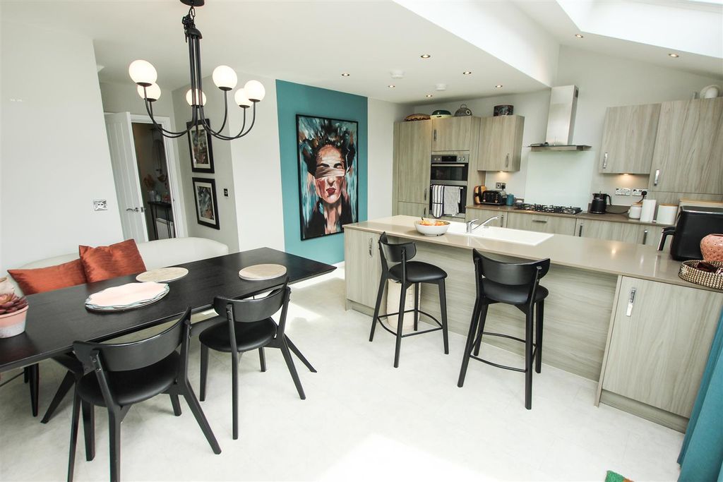 Property photo 3 of 17 Open Plan Dining Kitchen