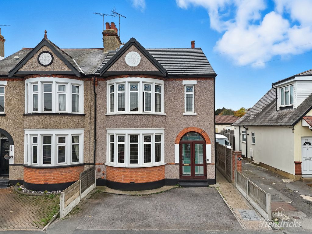 Property photo 1 of 30