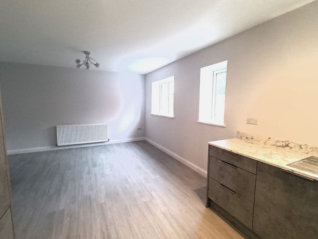 Additional image 5 of 2 bed flat to rentUpper St John Street, Lichfield WS14