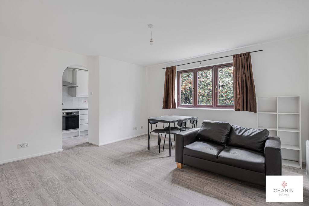 Property photo 2 of 12 2_69750_Watermarked