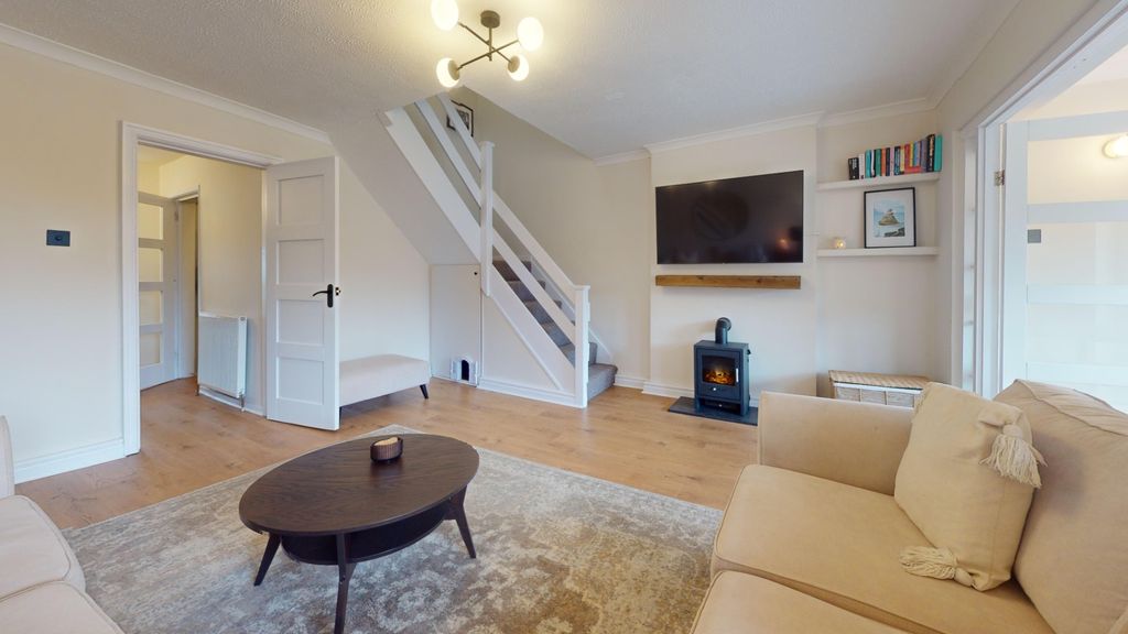 Property photo 1 of 32 4553571