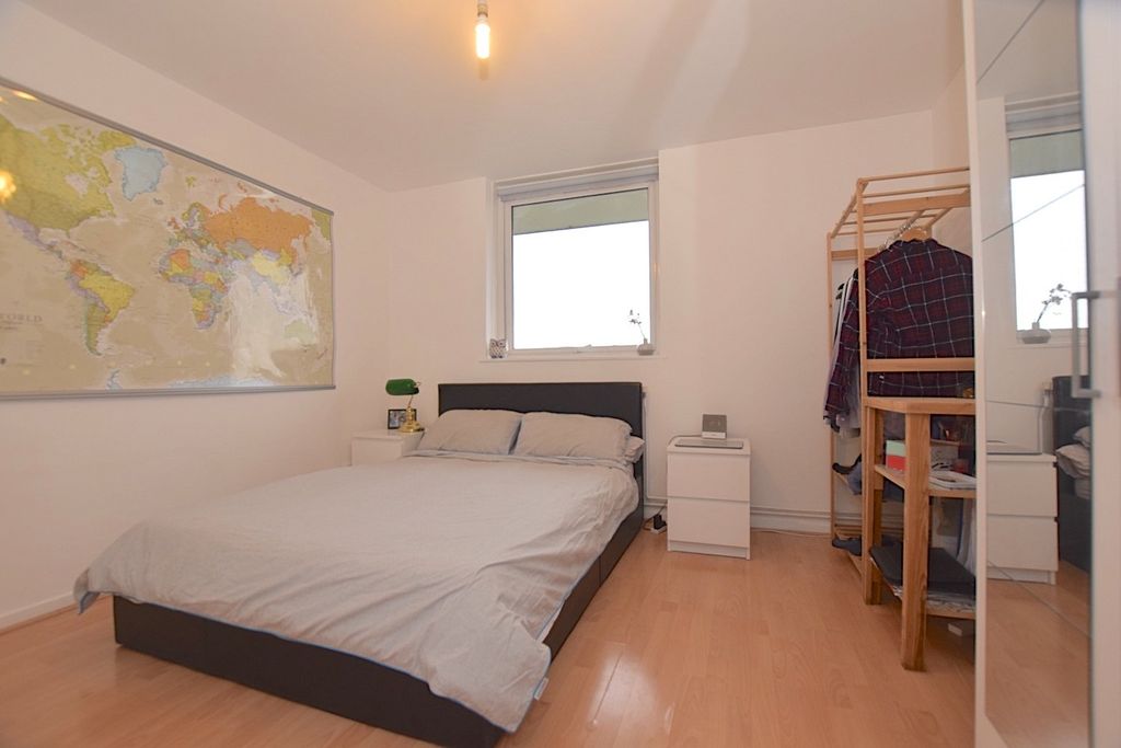 Property photo 2 of 12 Picture No. 29
