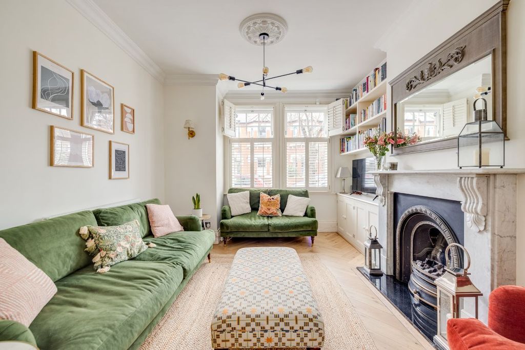 Property photo 2 of 29