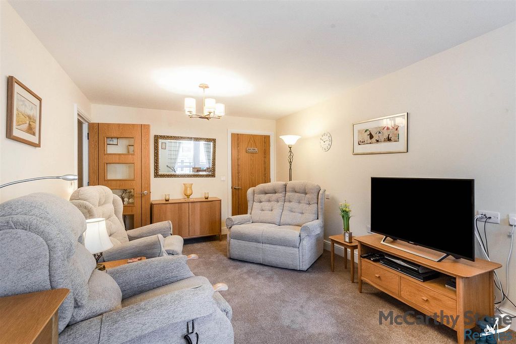 Additional image 5 of 2 bed flat for saleWardington Court, Welford Road, Northampton NN2