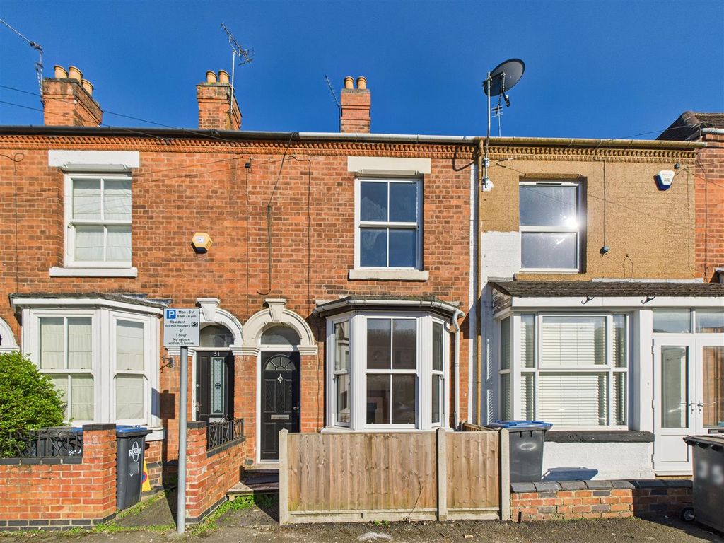 Property photo 1 of 12