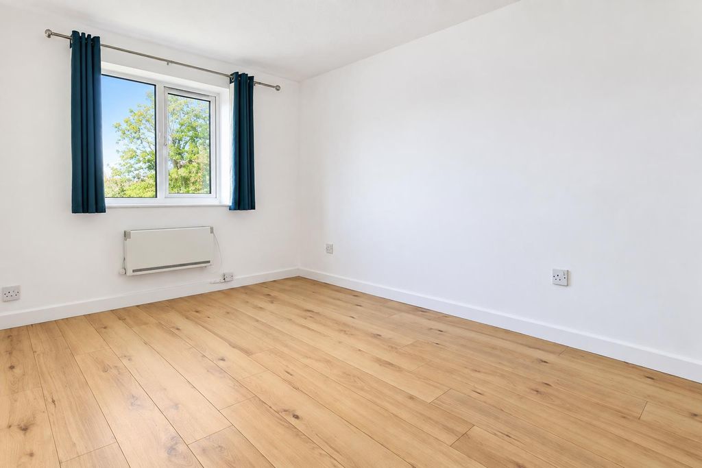 Property photo 1 of 4 3d19Ae37-Ea3d-4071-B240-8949Ac850d55.Png