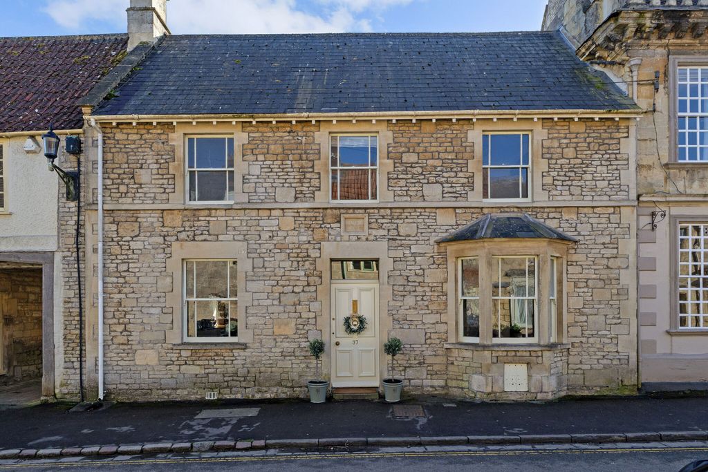 Property photo 1 of 20 Front Facade