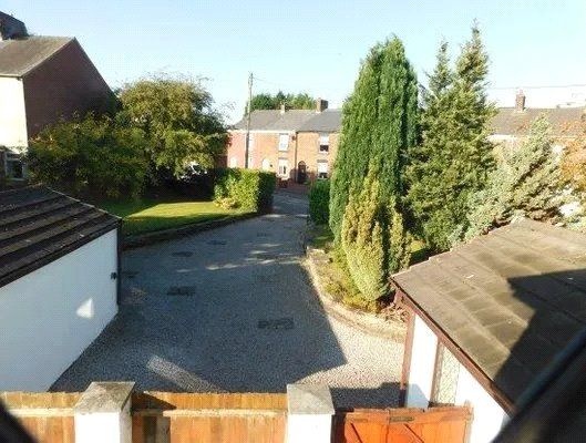 Property photo 2 of 33 Picture No. 37