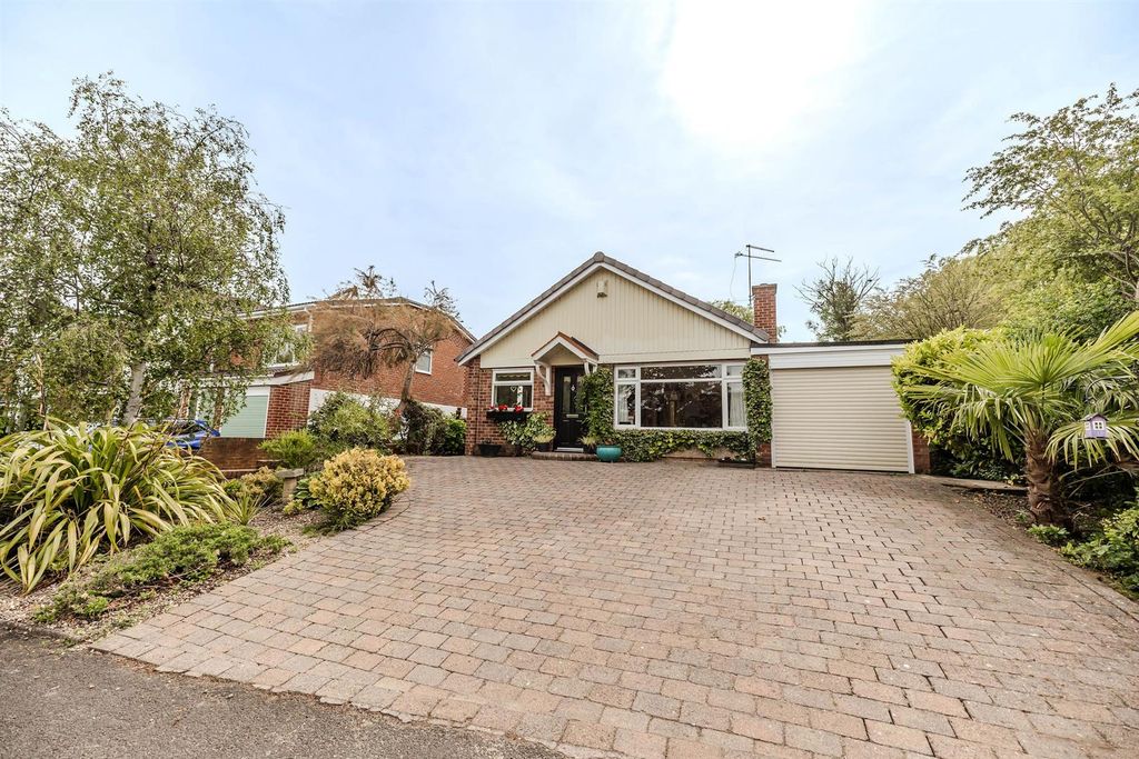 Property photo 1 of 24