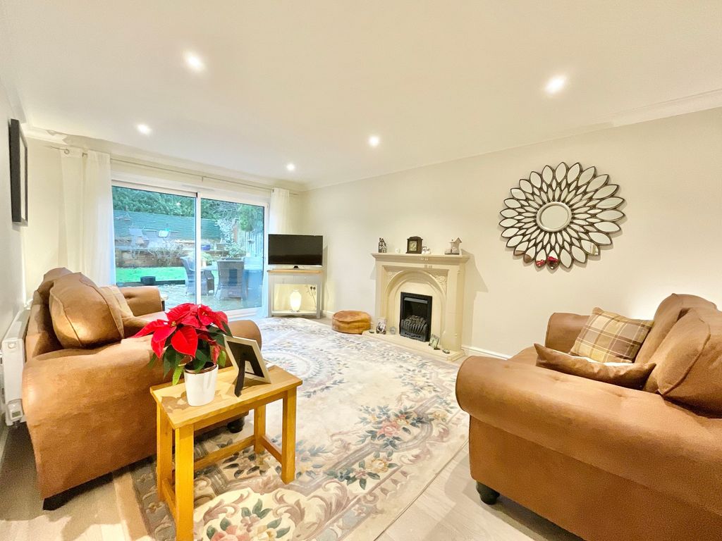 Property photo 3 of 33