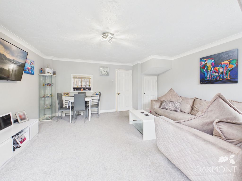 Property photo 3 of 25