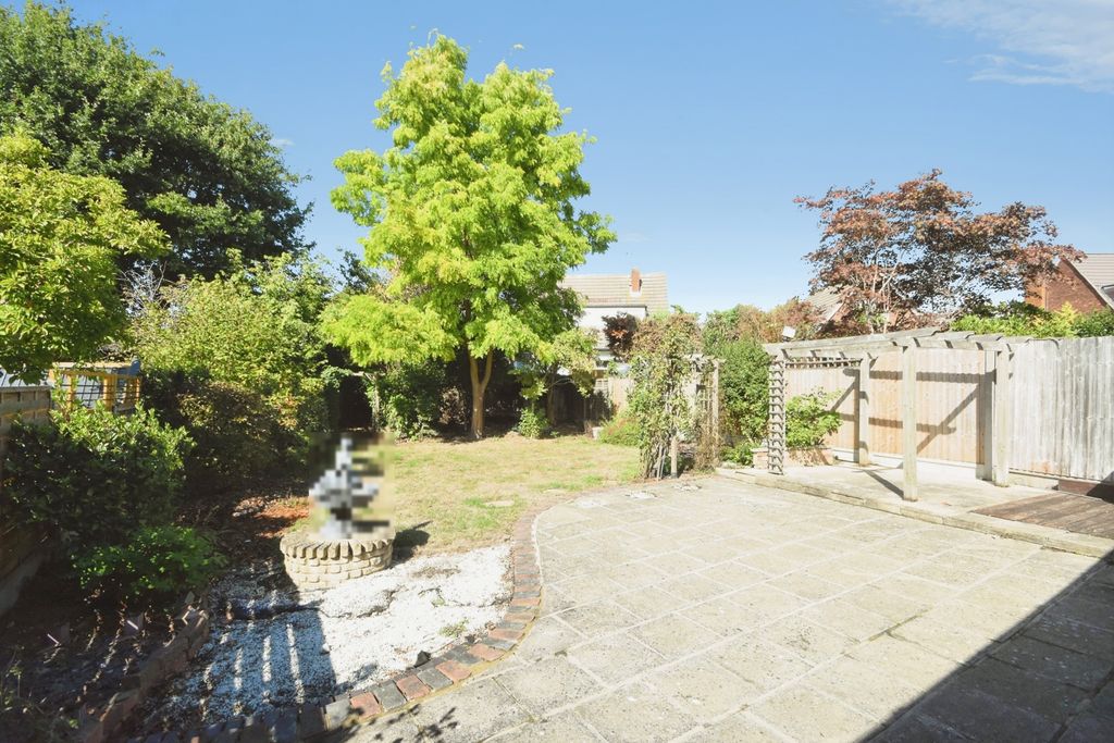 Property photo 3 of 20 Pbox-Img.Jpg