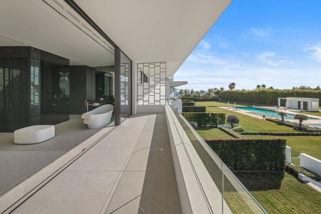 Property photo 3 of 58