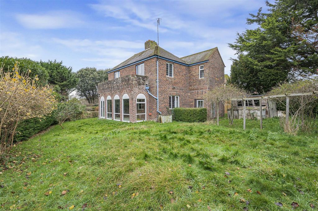 Property photo 2 of 31 Rear