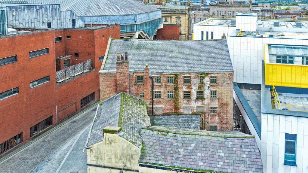 Property photo 2 of 50