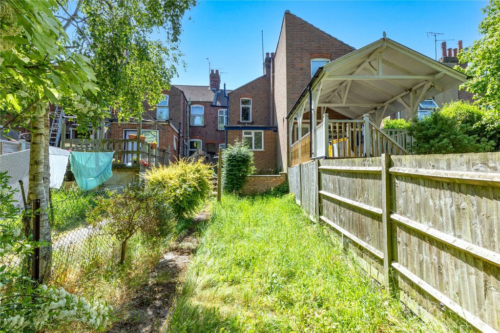 Property photo 1 of 15 Picture No. 05