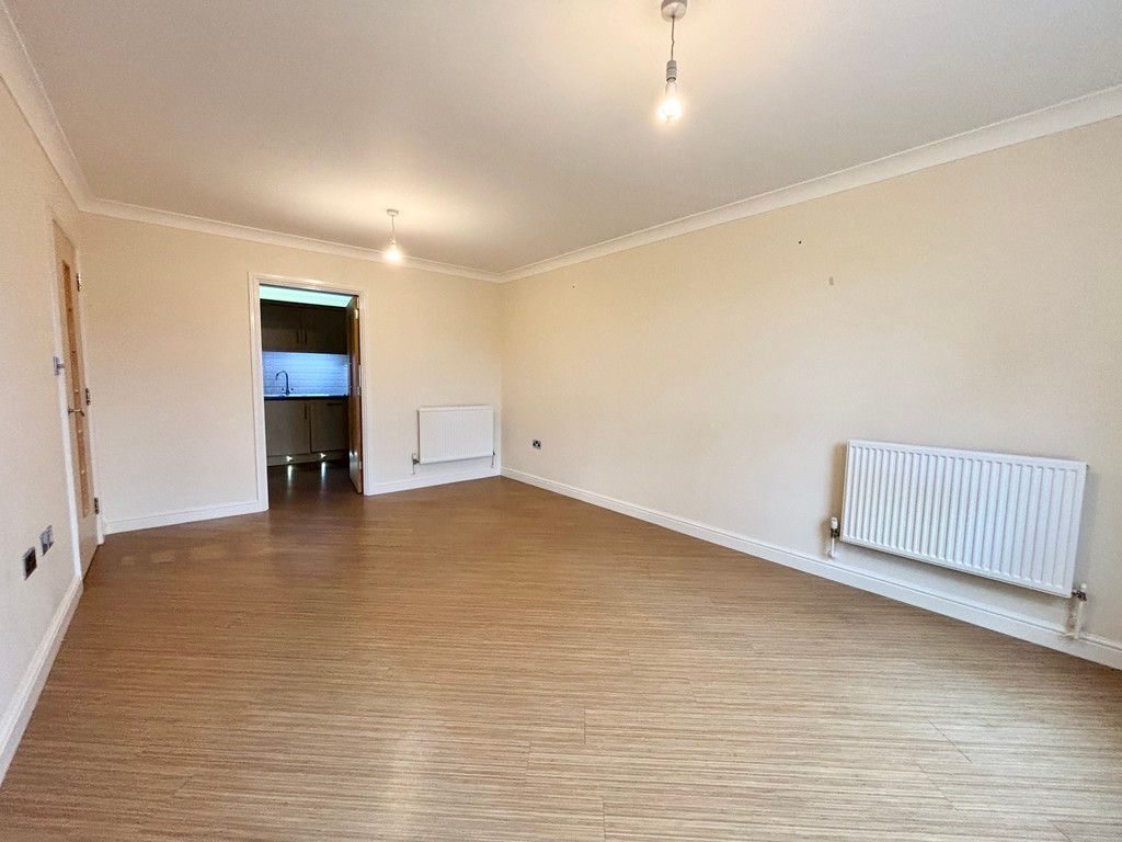 Property photo 1 of 9 5
