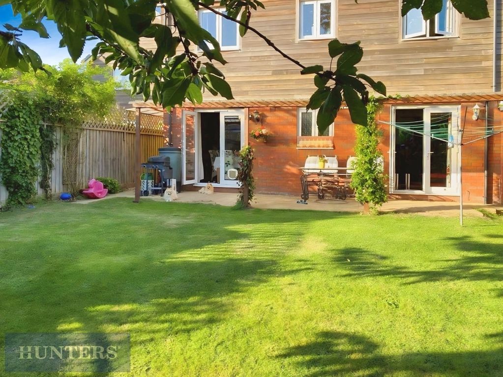 Property photo 2 of 14 Pbox-Garden-333517.Jpg