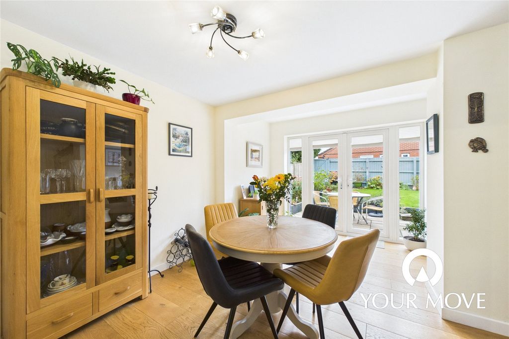 Property photo 3 of 22 Picture No. 11