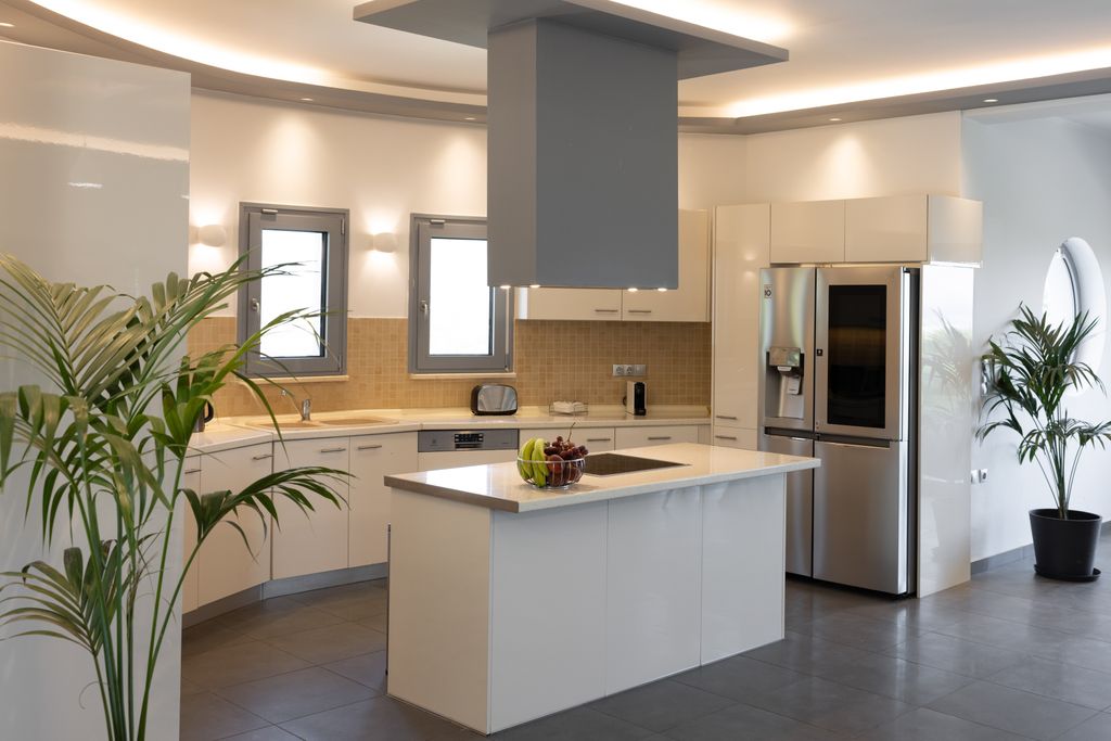 Property photo 1 of 35