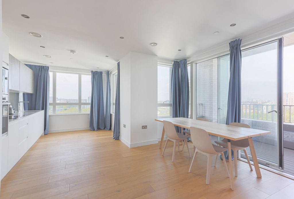 Property photo 2 of 16 Picture No. 02