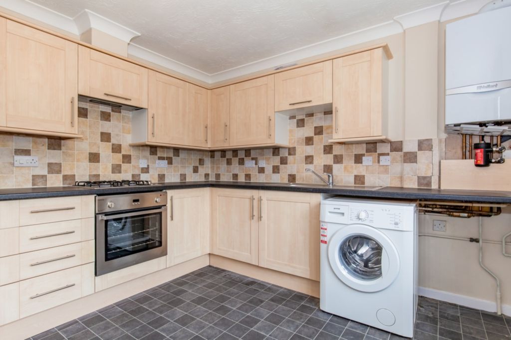 Property photo 2 of 8 90776-Std