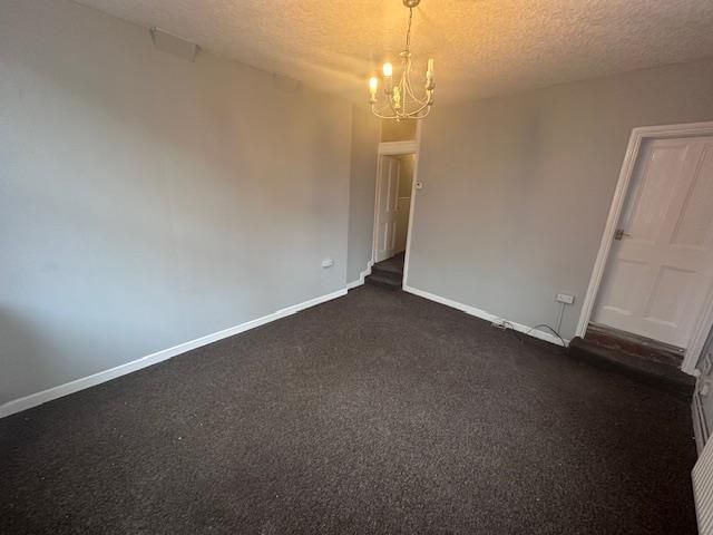 Property photo 2 of 5 Lounge