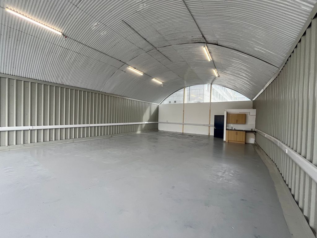 Property photo 3 of 3