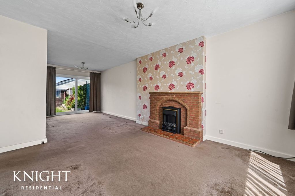 Property photo 3 of 21