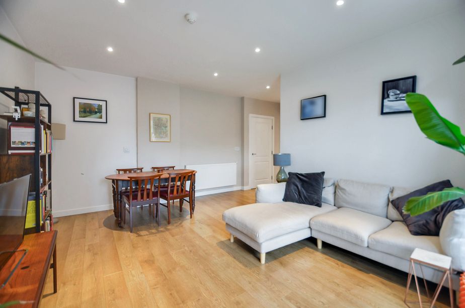 Property photo 2 of 26 Open Plan Loun Ge Area (4).Jpg