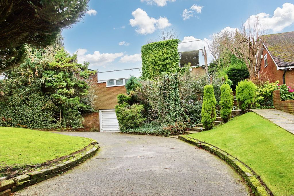 Property photo 2 of 24