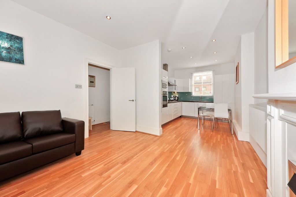 Property photo 3 of 6