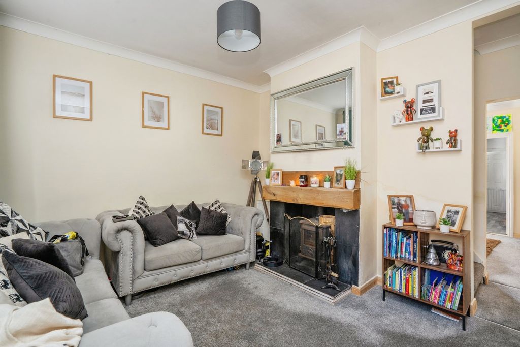 Property photo 3 of 17 Pbox-Img.Jpg