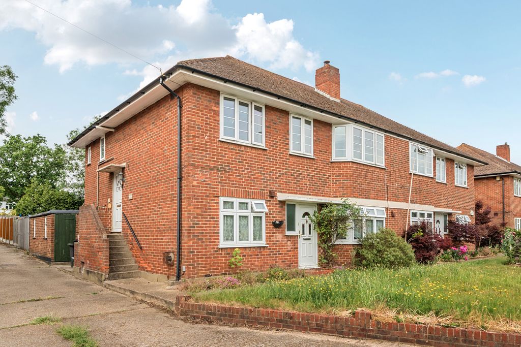 Property photo 1 of 10 1469011-1-6A19674...
