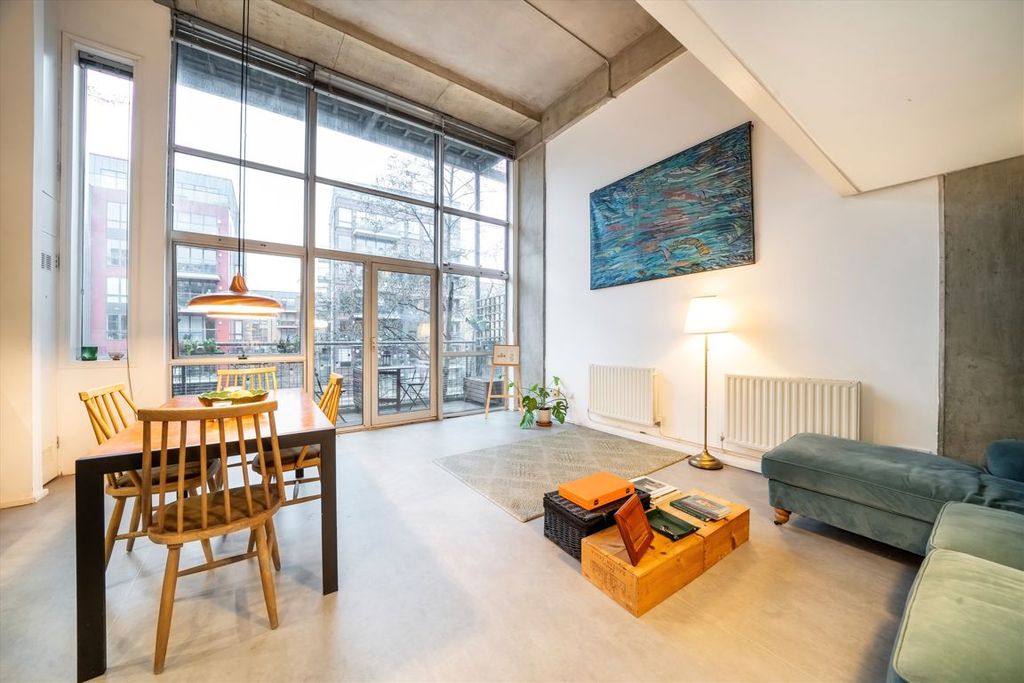 Property photo 3 of 9