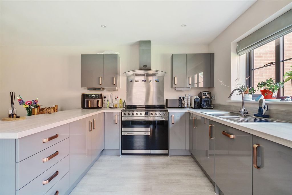 Property photo 2 of 20 1148236 (12).Jpg