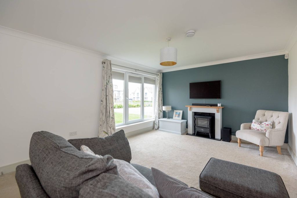 Property photo 3 of 29 Property Image 3