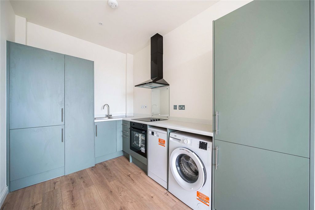 Property photo 3 of 10 Picture No. 17