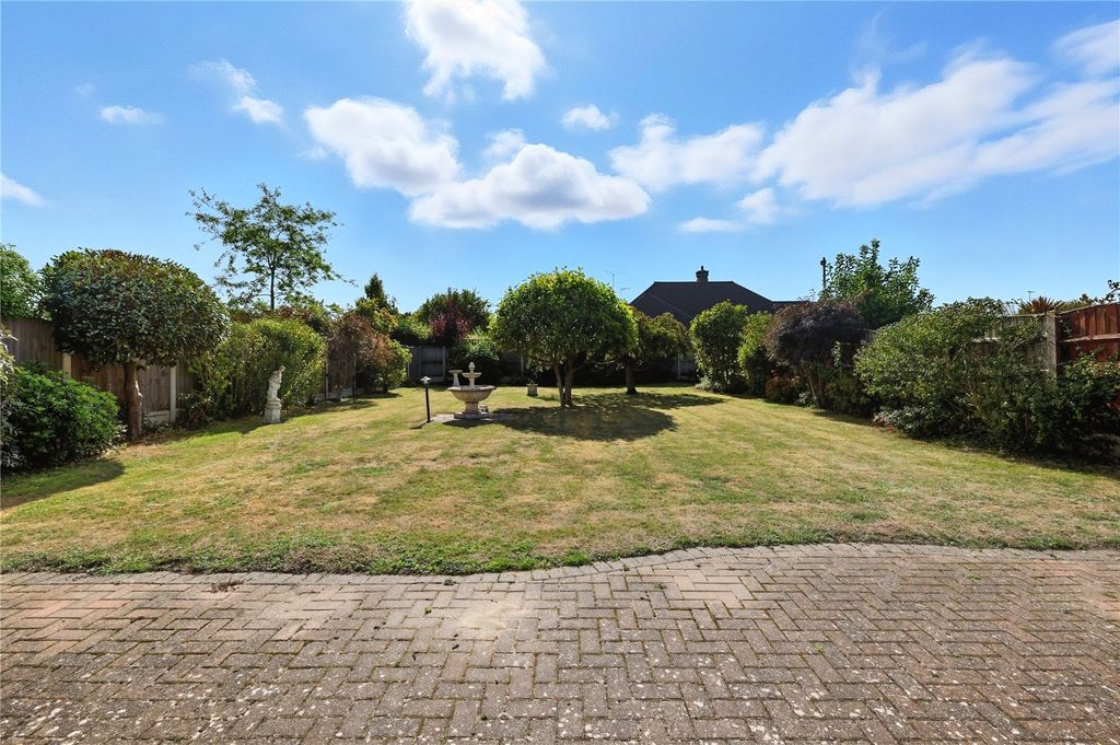 Property photo 2 of 13 Picture No. 16