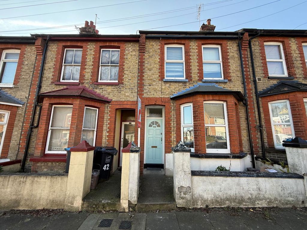 Property photo 1 of 9