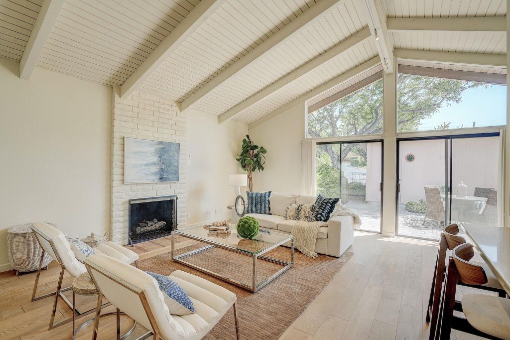 Property photo 3 of 10 <Alttext/>